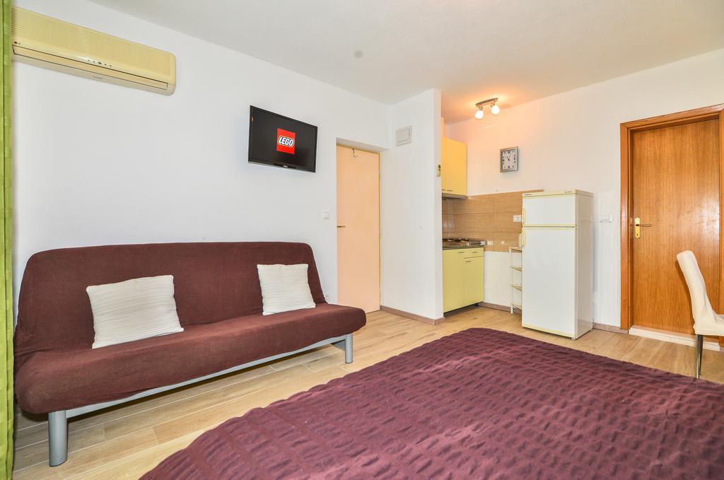 Apartments Sonja Tučepi Esterno foto